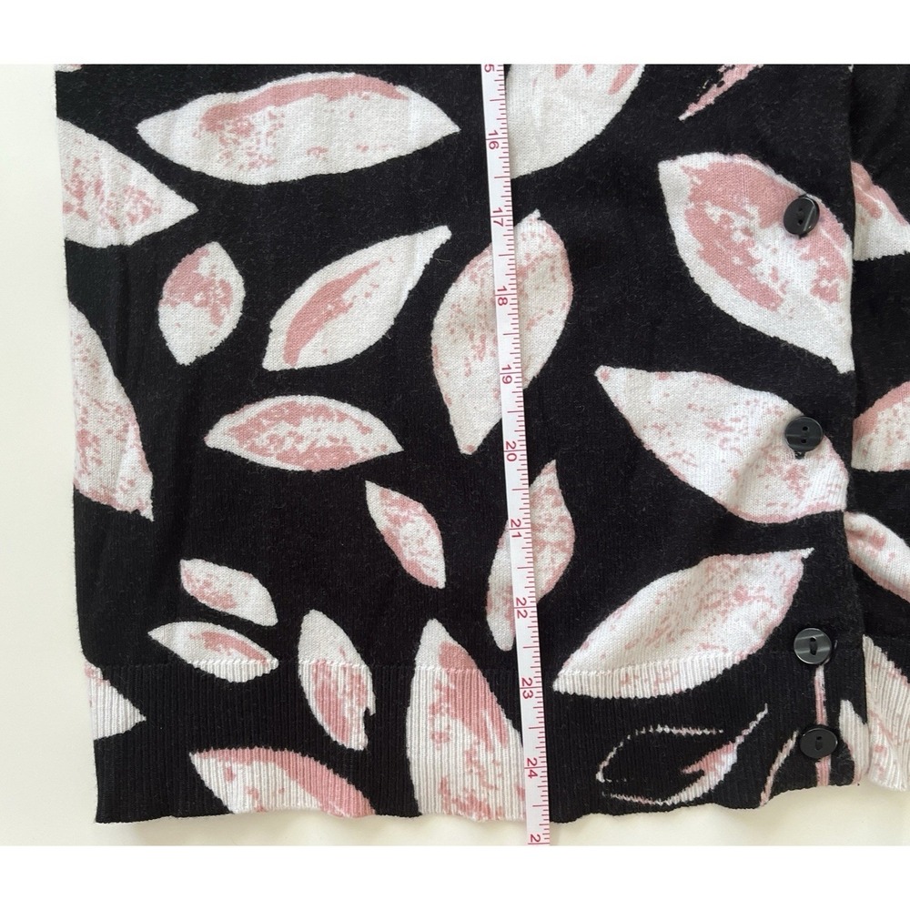 Karen Scott Women's Size XL Cardigan Sweater Black Pink Flower Petals Floral - Picture 7 of 8